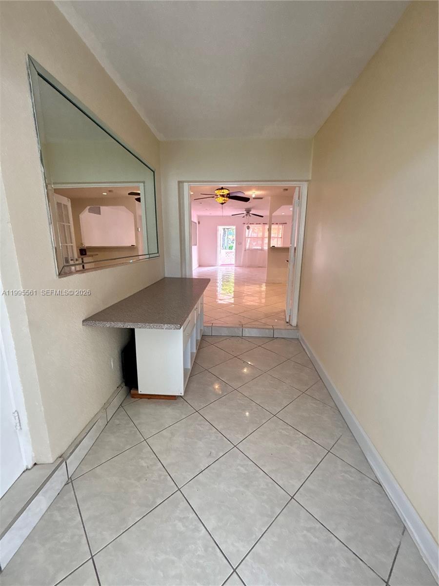 839 South Highland Drive, Unit RIGHT Hollywood, FL 33021 - Photo 20 of 28