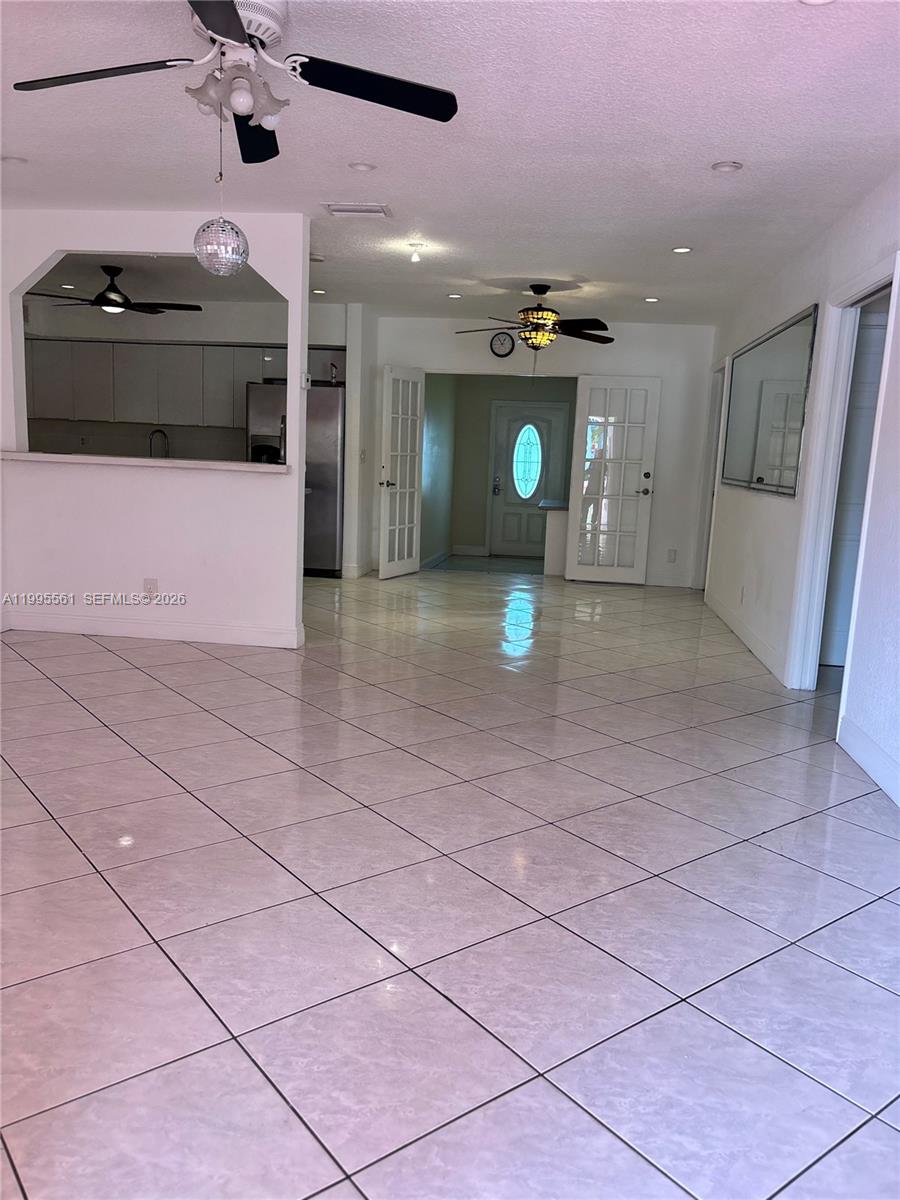 839 South Highland Drive, Unit RIGHT Hollywood, FL 33021 - Photo 24 of 28