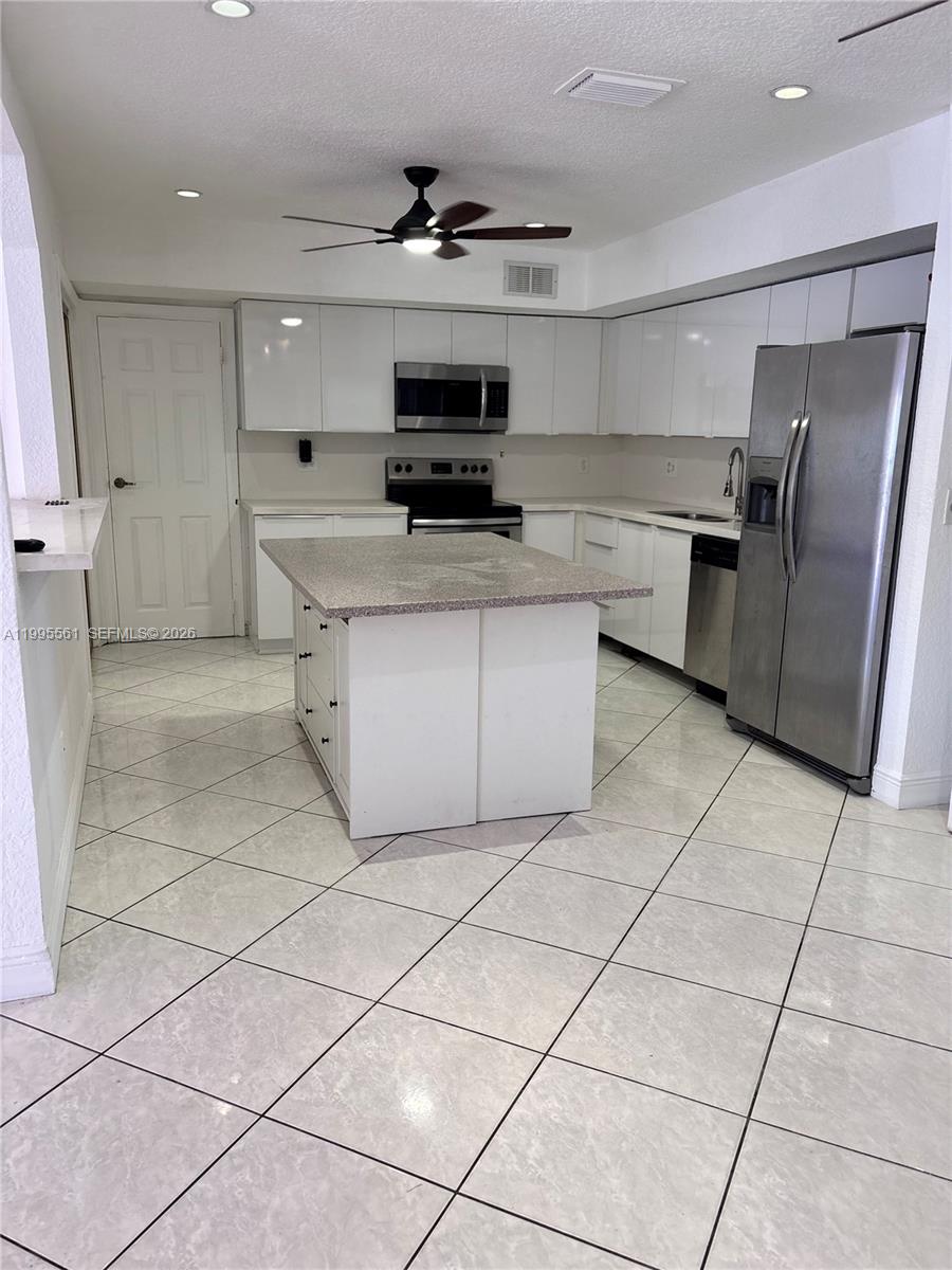 839 South Highland Drive, Unit RIGHT Hollywood, FL 33021 - Photo 28 of 28
