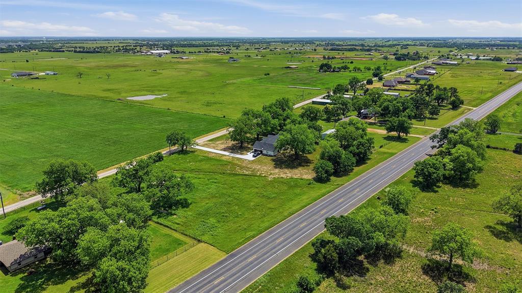 5283 Old Town Road Whitesboro, TX 76273 - Photo 12 of 20