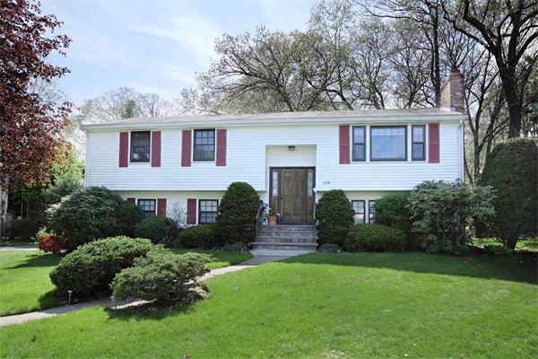 109 Standish Road Needham, MA 02492 - Photo 1 of 7 Gallery Image 1