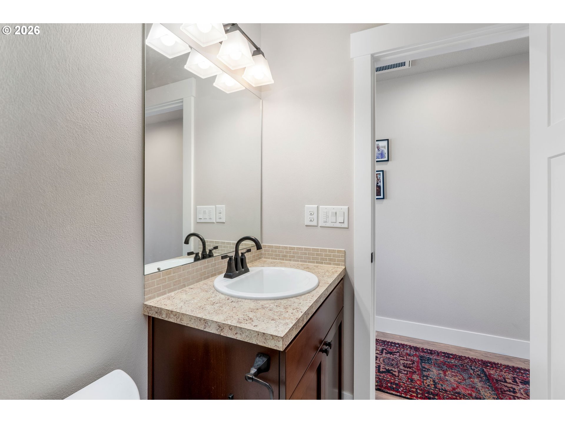 91 Warm Springs Drive Cascade Locks, OR 97014 - Photo 35 of 45 Bathroom