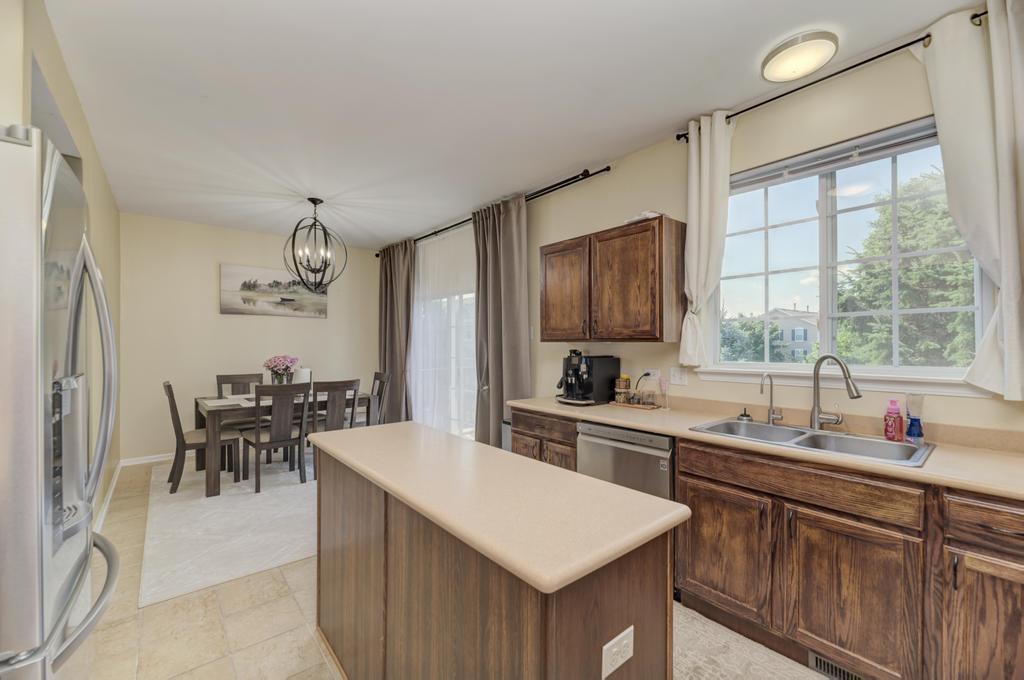 567 Declaration Lane Aurora, IL 60502 - Photo 14 of 25
