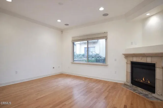 $999,000 | 845 South Marengo Avenue, Unit 6, Pasadena, CA 91106