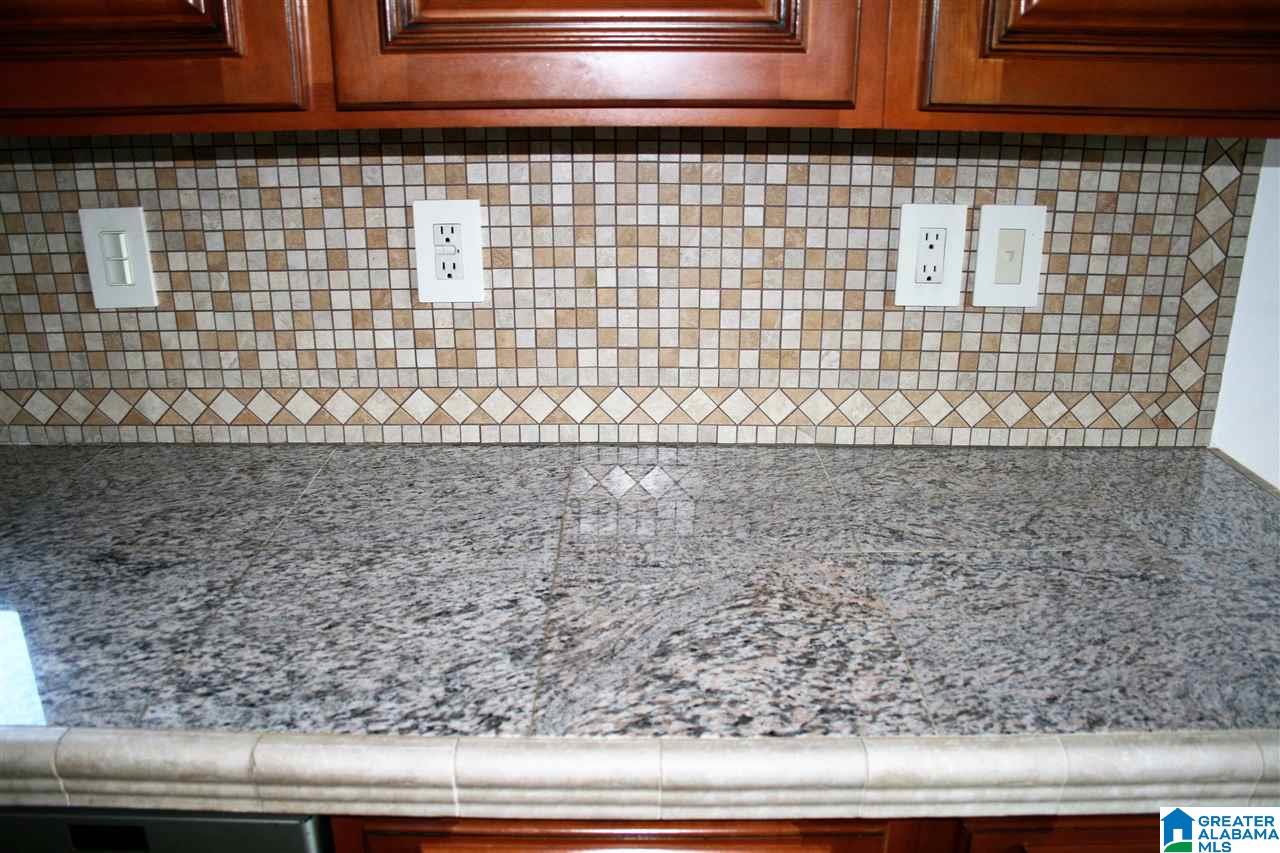 5611 Havenhill Road Birmingham, AL 35210 - Photo 14 of 48