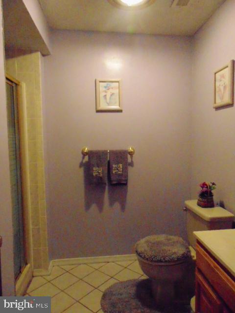 8716 Silver Hall Road Perry Hall, MD 21128 - Photo 18 of 22 Lower Lev Bath~View 2 affords Separate Shower