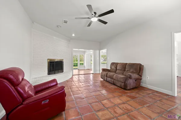 $425,000 | 12417 Roddy Road, Gonzales, LA 70737