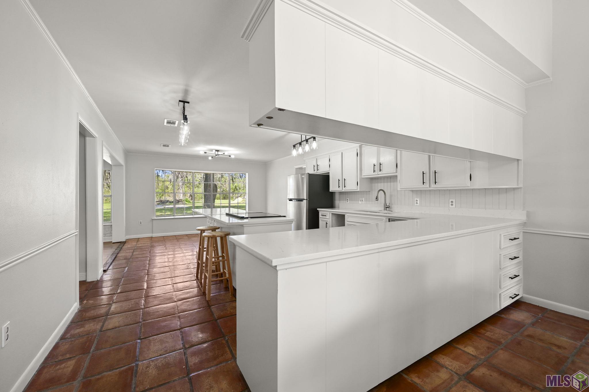 12417 Roddy Road Gonzales, LA 70737 - Photo 8 of 35