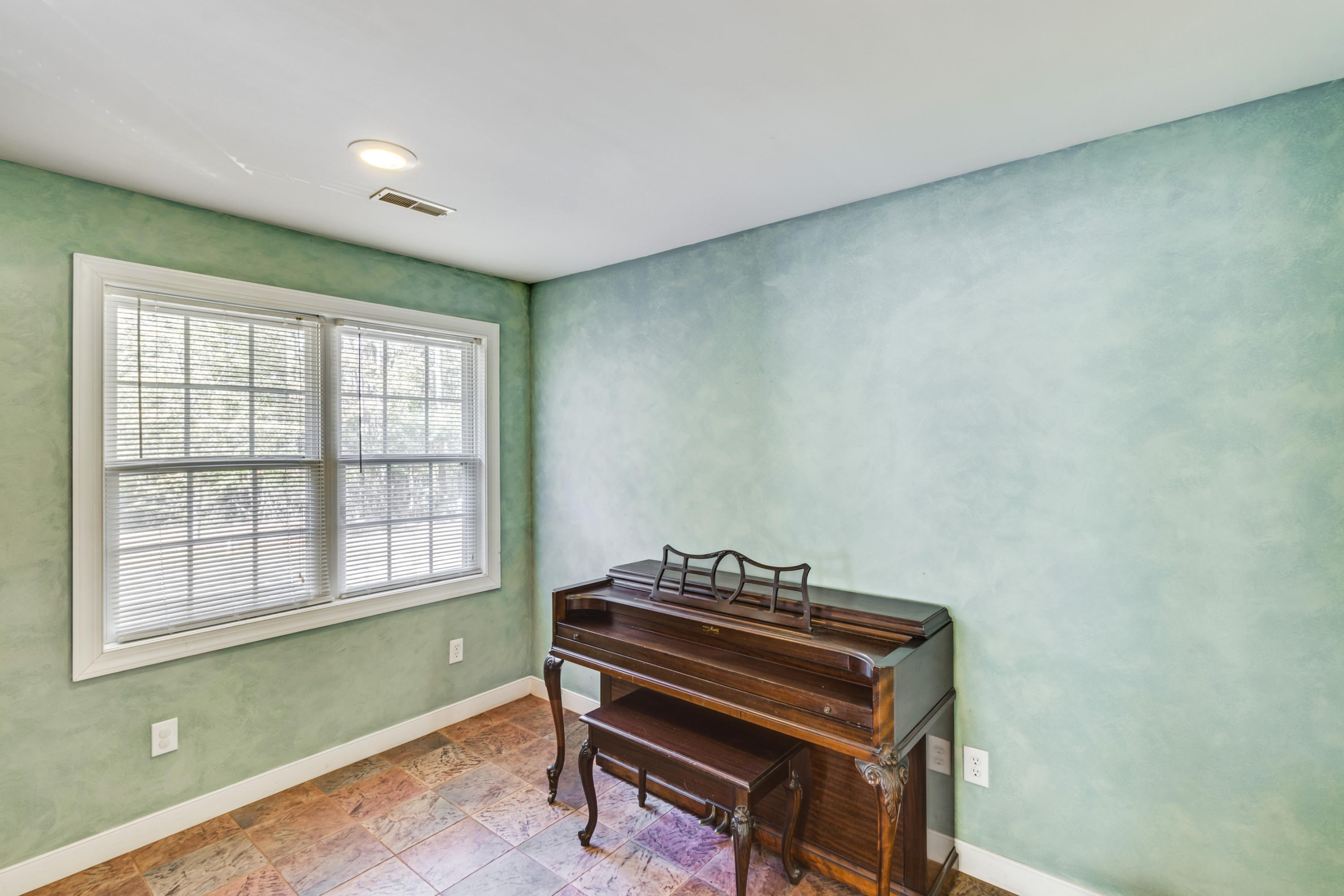 516 Salem Road Dorchester, SC 29437 - Photo 10 of 40 010-217699-30_resampled