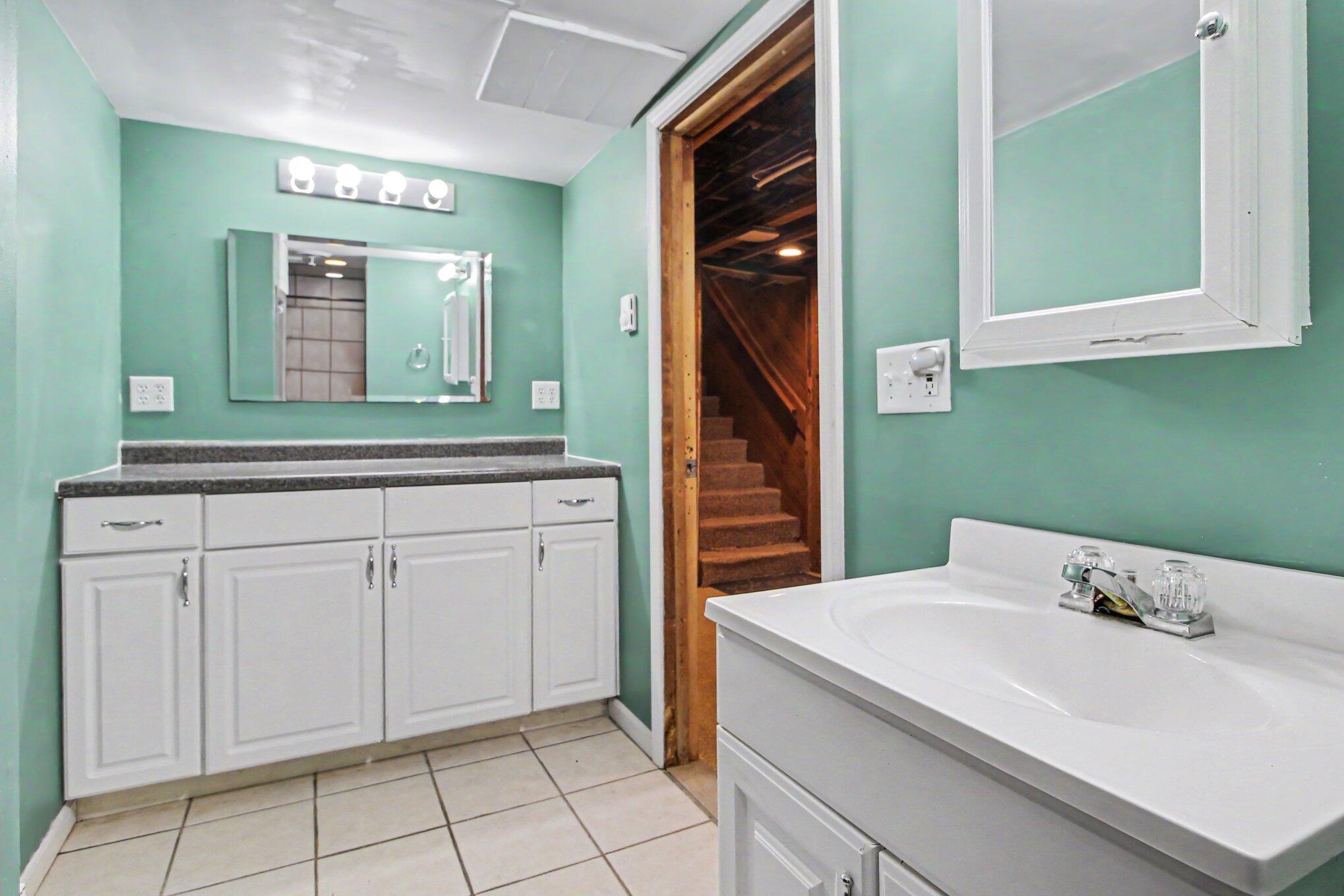 2736 South Wagner Road Ann Arbor, MI 48103 - Photo 60 of 91 058_file_3763