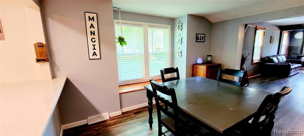 3004 Vreeland Road Trenton, MI 48183 - Photo 14 of 41