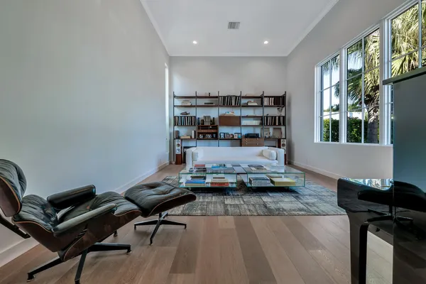 $70,000 | 264 Sandpiper Drive, Palm Beach, FL 33480