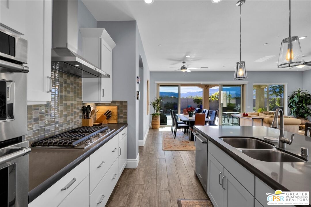 49 Cabernet Rancho Mirage, CA 92270 - Photo 4 of 39