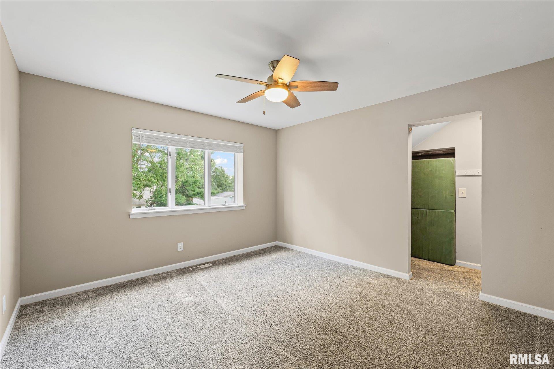 1196 Sandra Lane Monticello, IL 61856 - Photo 33 of 43