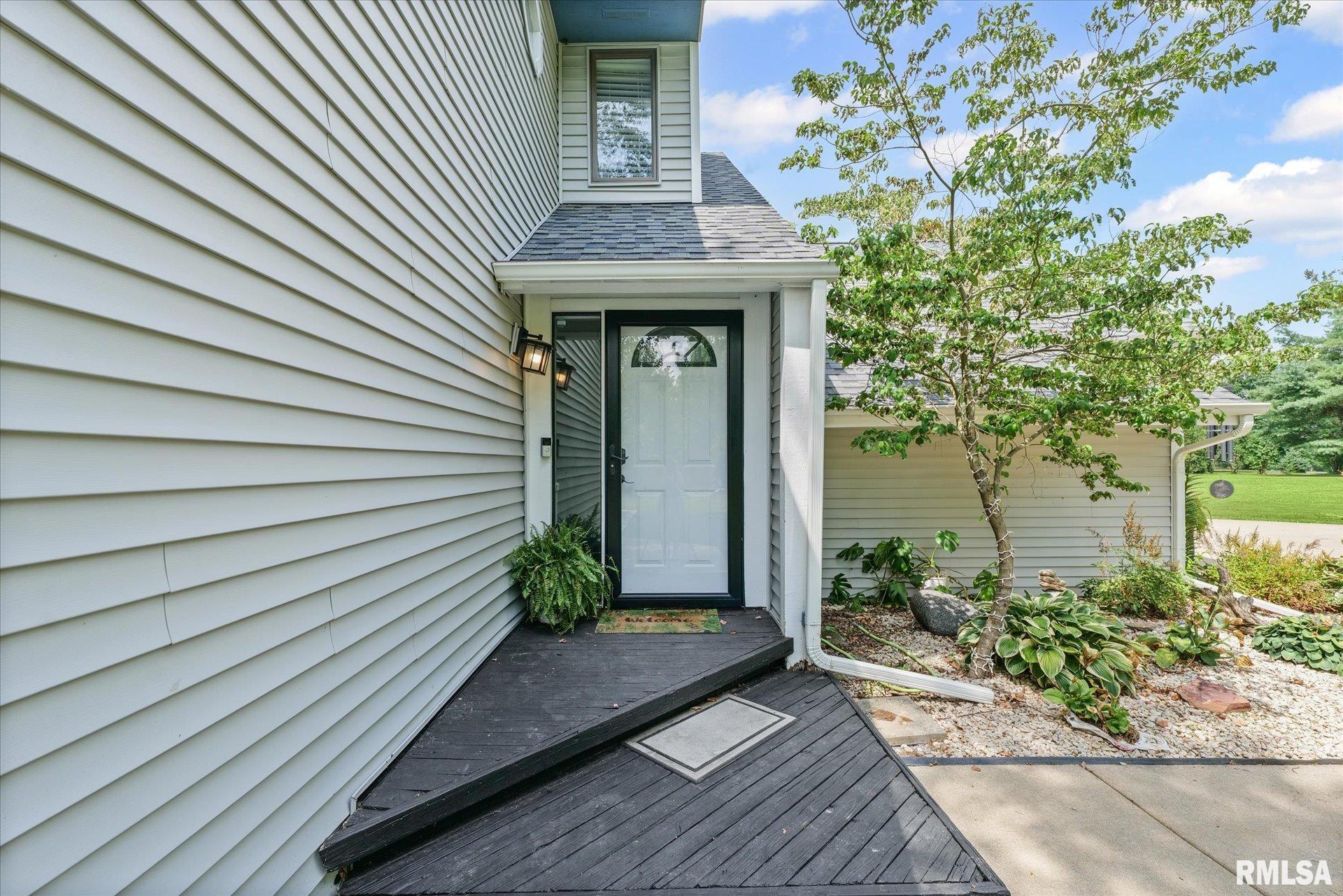 1196 Sandra Lane Monticello, IL 61856 - Photo 5 of 43