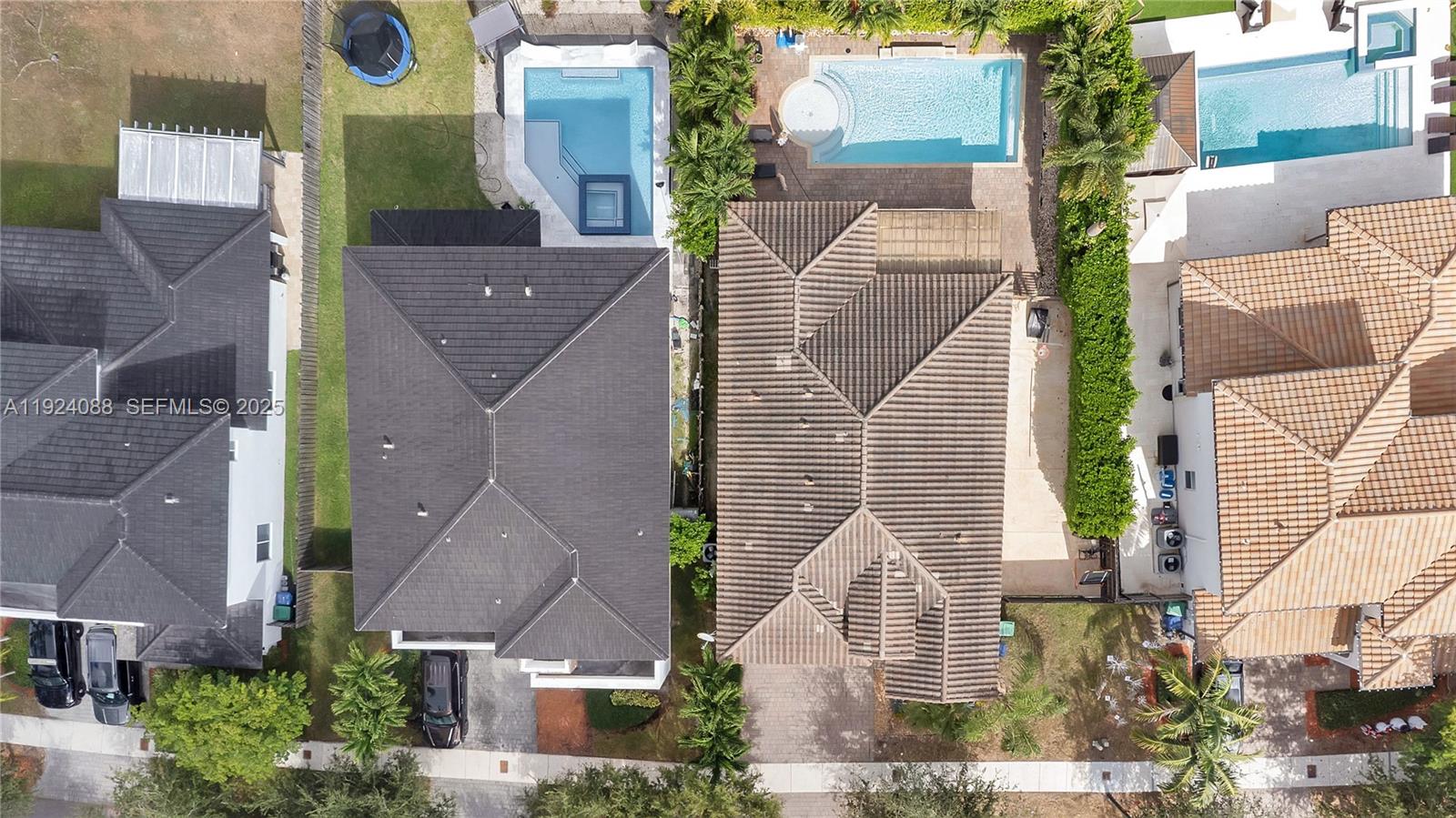 14929 Southwest 176th Terrace Miami, FL 33187 - Photo 32 of 38 an aerial view of a house