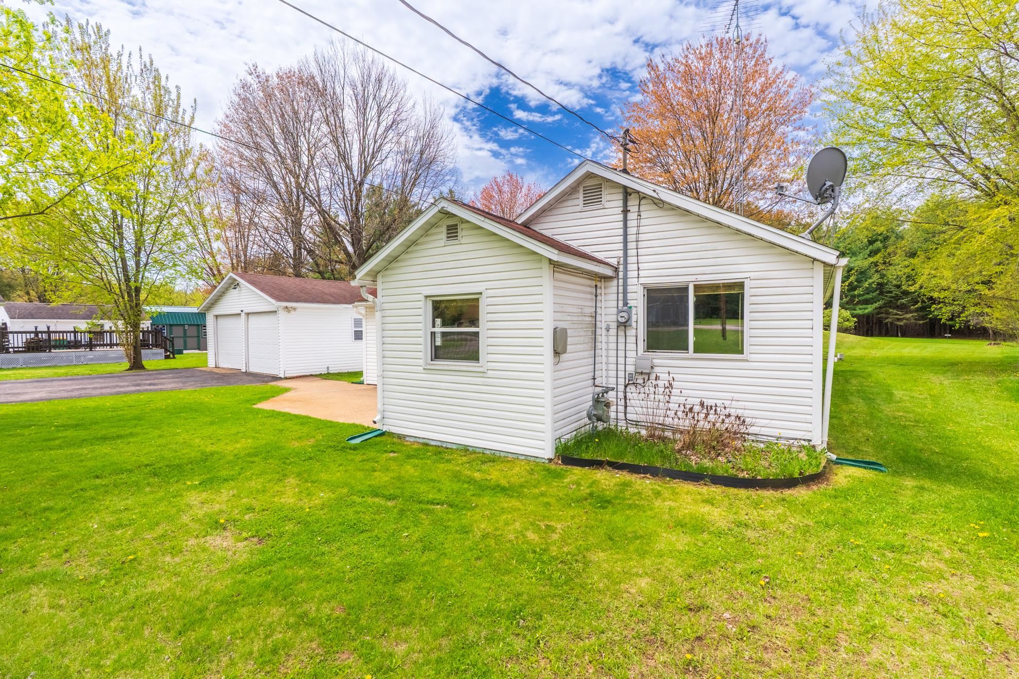 5177 Reddin Road Wisconsin Rapids, WI 54495 - Photo 3 of 51