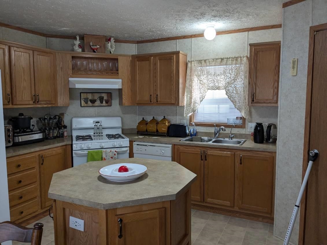 8492 Ora Lake Road Hale, MI 48739 - Photo 12 of 24 Gallery Image 12
