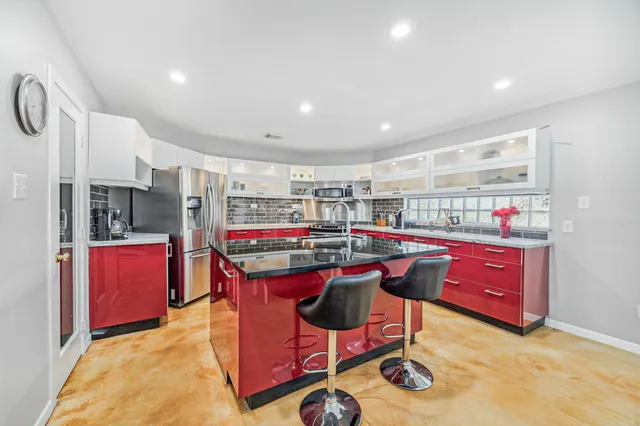 $395,000 | 25814 Water Ridge Drive, Houston, TX 77336