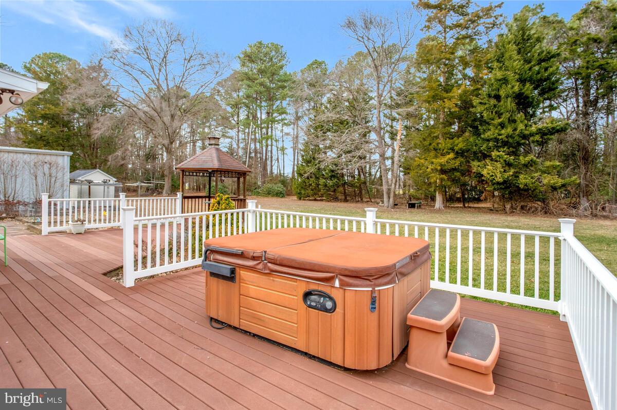 6155 Sandy Point Road Prince Frederick, MD 20678 - Photo 32 of 50 a outdoor view with a bench