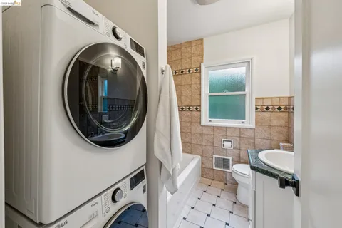 $1,495,000 | 5275 Proctor Avenue, Oakland, CA 94618