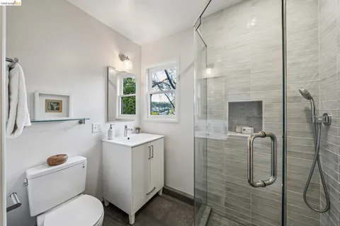 $1,495,000 | 5275 Proctor Avenue, Oakland, CA 94618