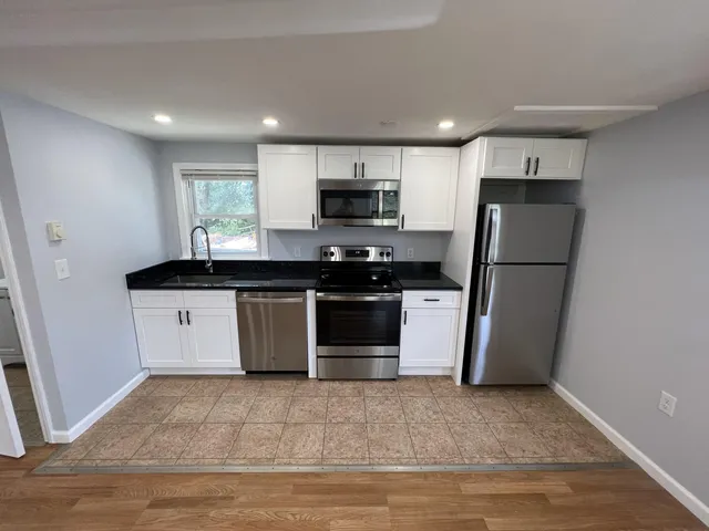 $1,950 | 2705 State Highway, Unit 3/4, Eastham, MA 02642