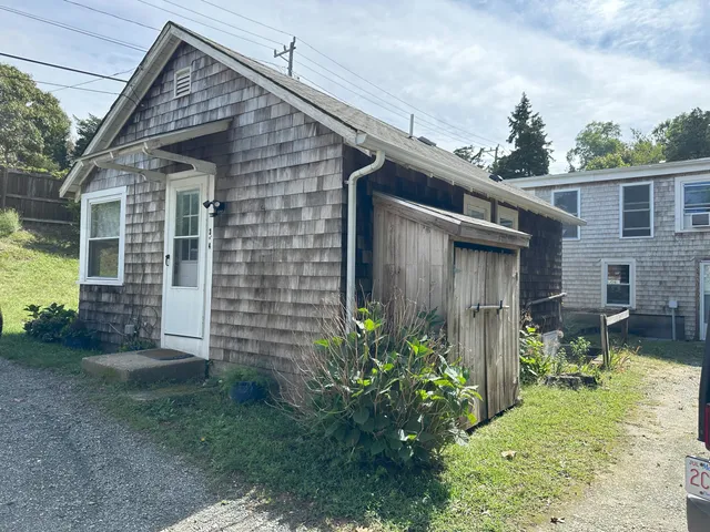 $1,950 | 2705 State Highway, Unit 3/4, Eastham, MA 02642