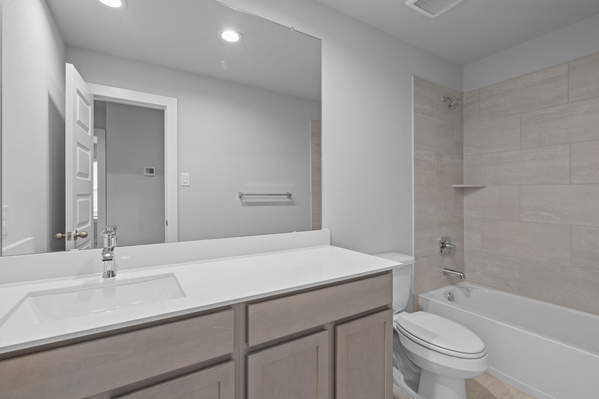 619 Yard Master Trail Rosharon, TX 77583 - Photo 20 of 46 a bathroom with a sink a toilet and shower