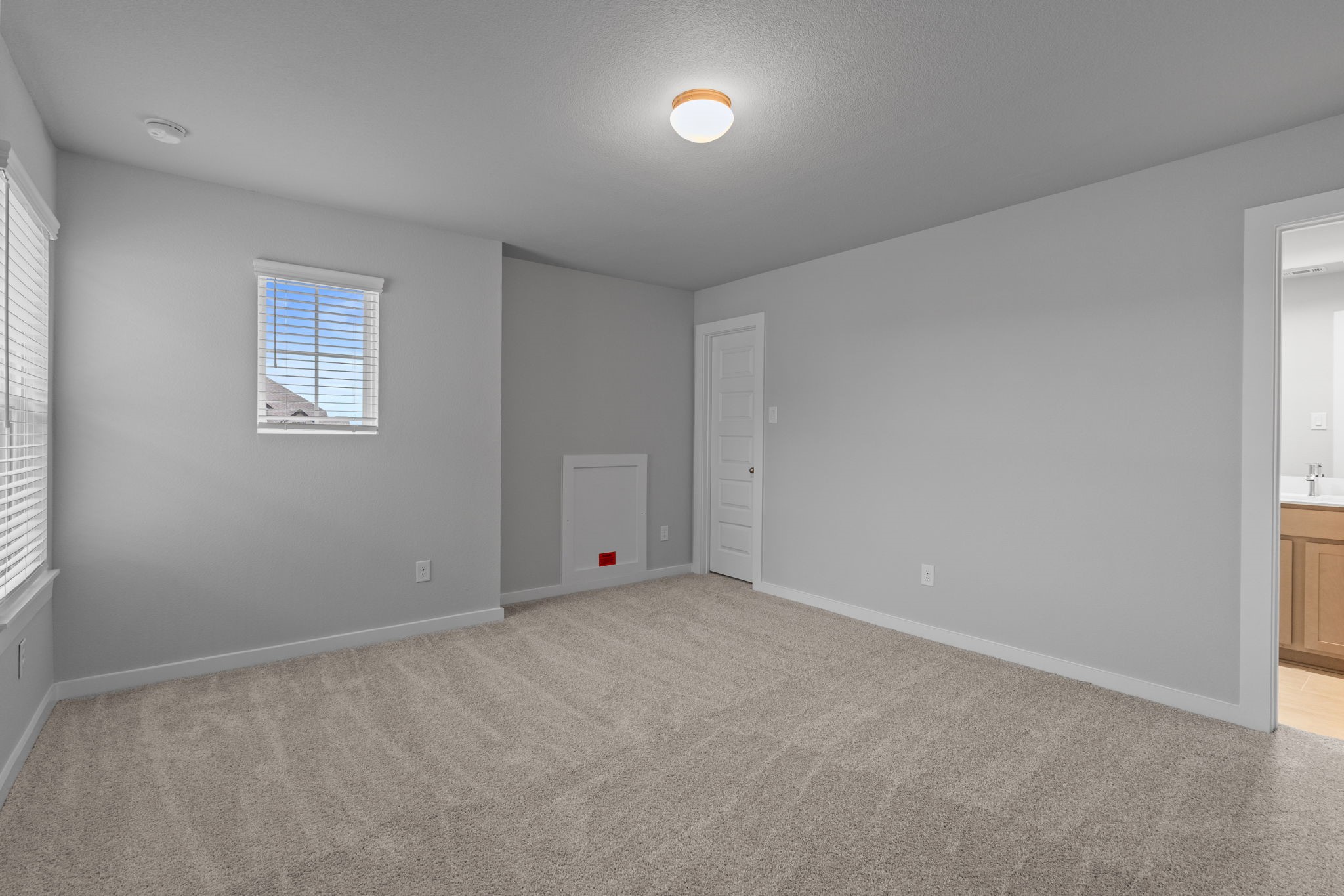 619 Yard Master Trail Rosharon, TX 77583 - Photo 23 of 46 an empty room with a fan