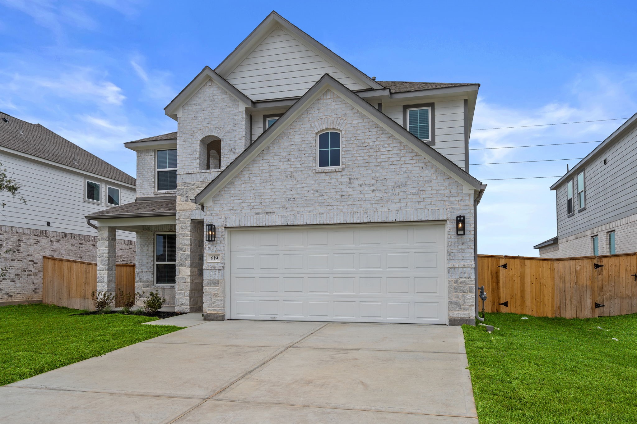 619 Yard Master Trail Rosharon, TX 77583 - Photo 37 of 46 a front view of house with yard