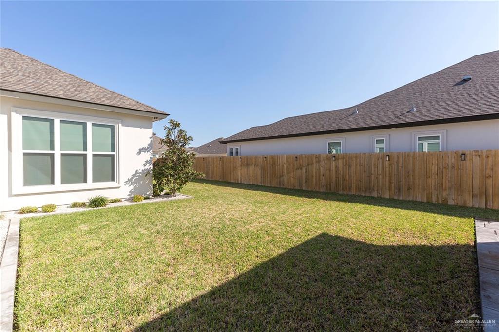 1505 Mount Street Mission, TX 78572 - Photo 6 of 25 View of yard