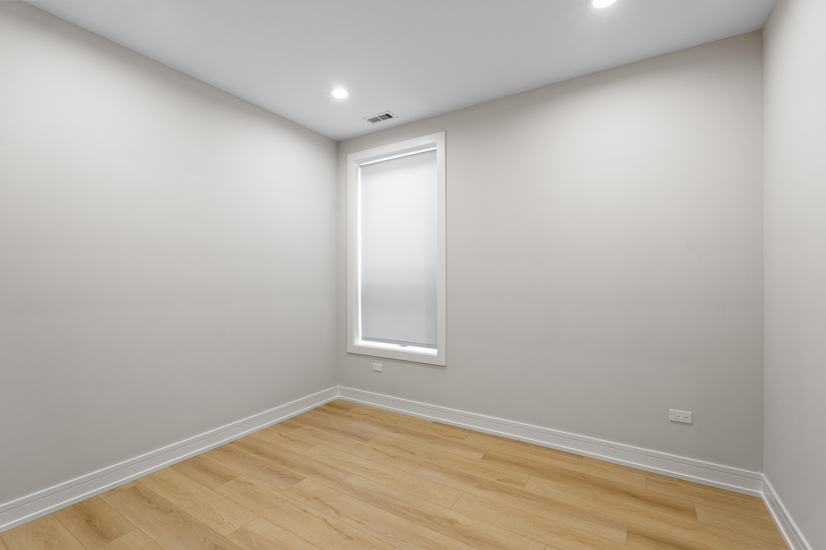 5008 South Prairie Avenue Chicago, IL 60615 - Photo 11 of 26