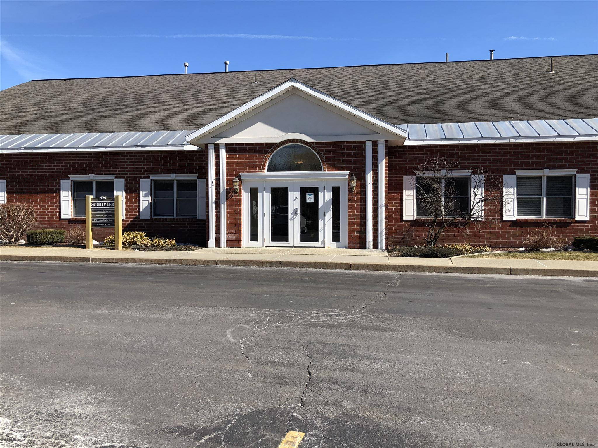 596 Loudon Road Colonie, NY 12110 - Photo 2 of 15 Photo 2