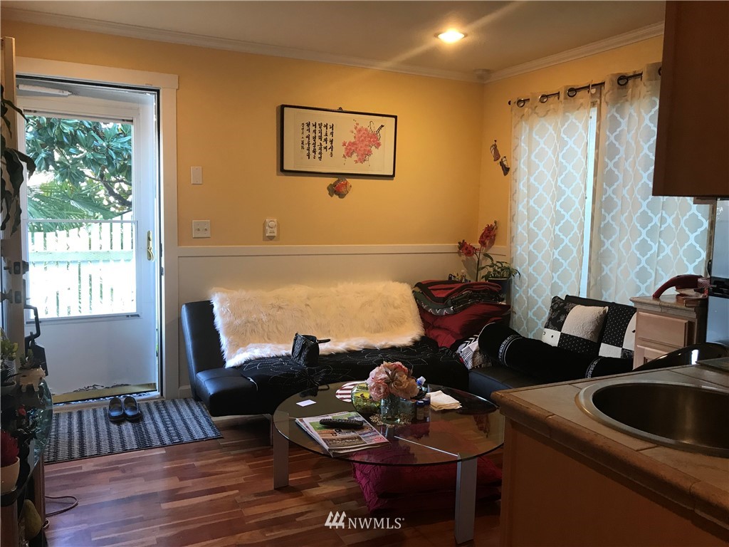 1302 North 6th Street, Unit 7 Tacoma, WA 98403 - Photo 3 of 4