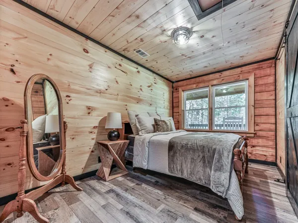 $599,900 | 1166 Hodgins Lane, White, GA 30184