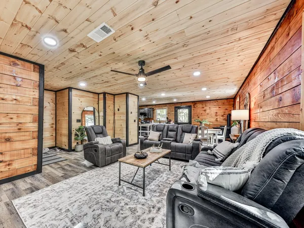 $599,900 | 1166 Hodgins Lane, White, GA 30184