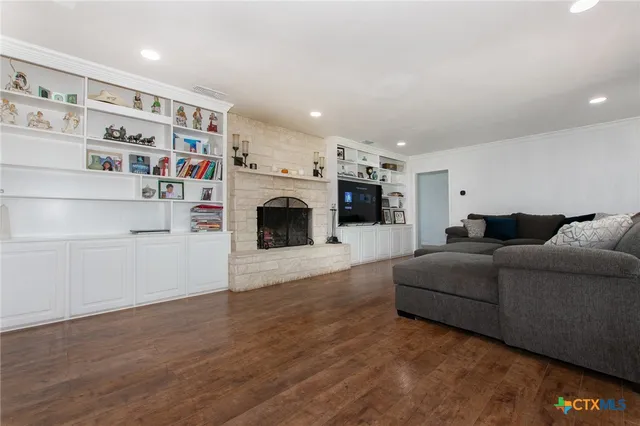 $330,000 | 4417 South Pea Ridge Road, Temple, TX 76502