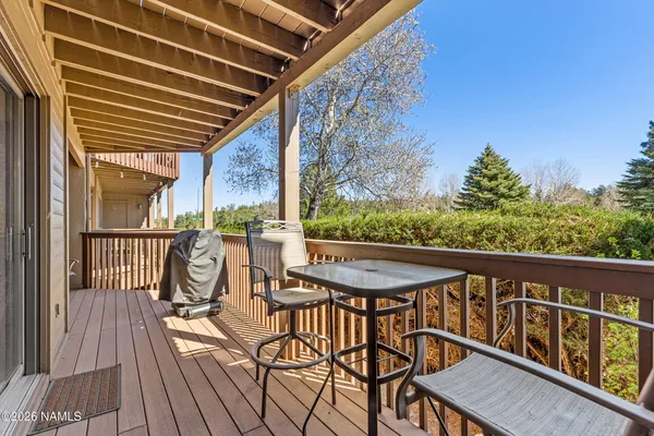 $439,000 | 2841 North Walnut Hills Drive, Unit 6, Flagstaff, AZ 86004