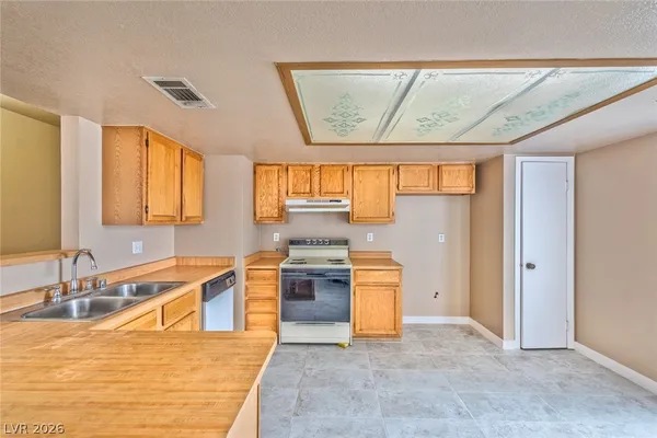 $1,050 | 3771 Shirebrook Drive, Unit 163, Las Vegas, NV 89115