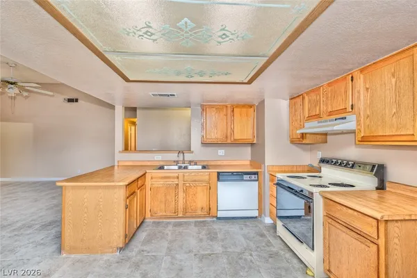 $1,050 | 3771 Shirebrook Drive, Unit 163, Las Vegas, NV 89115