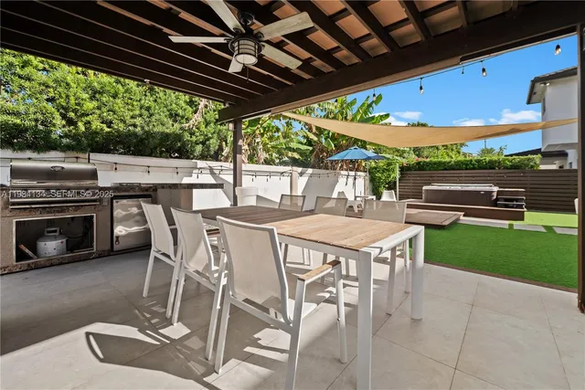 $1,199,000 | 8723 Northwest 161st Terrace, Miami Lakes, FL 33018