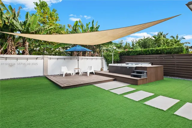 $1,199,000 | 8723 Northwest 161st Terrace, Miami Lakes, FL 33018