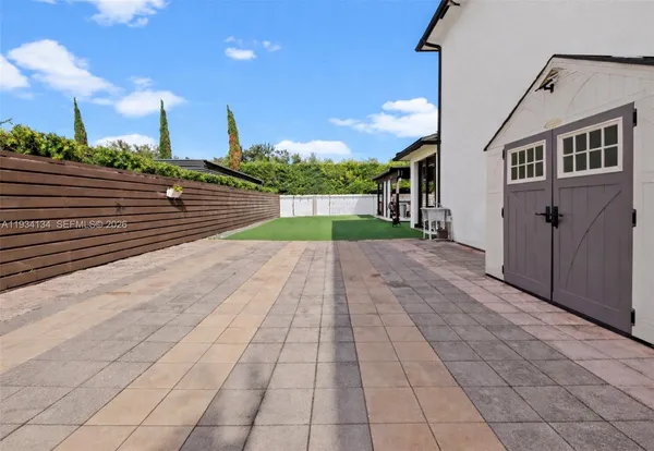 a view of street with view of a building