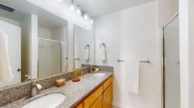 $272,900 | 317 West Sierra Avenue, Unit 124, Fresno, CA 93704