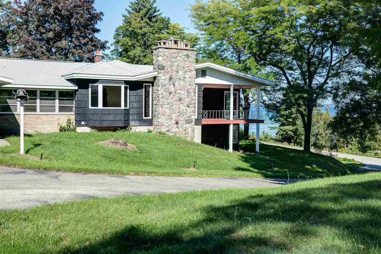15287 Bluff Road Traverse City, MI 49686 - Photo 3 of 45 1799565-2.JPG