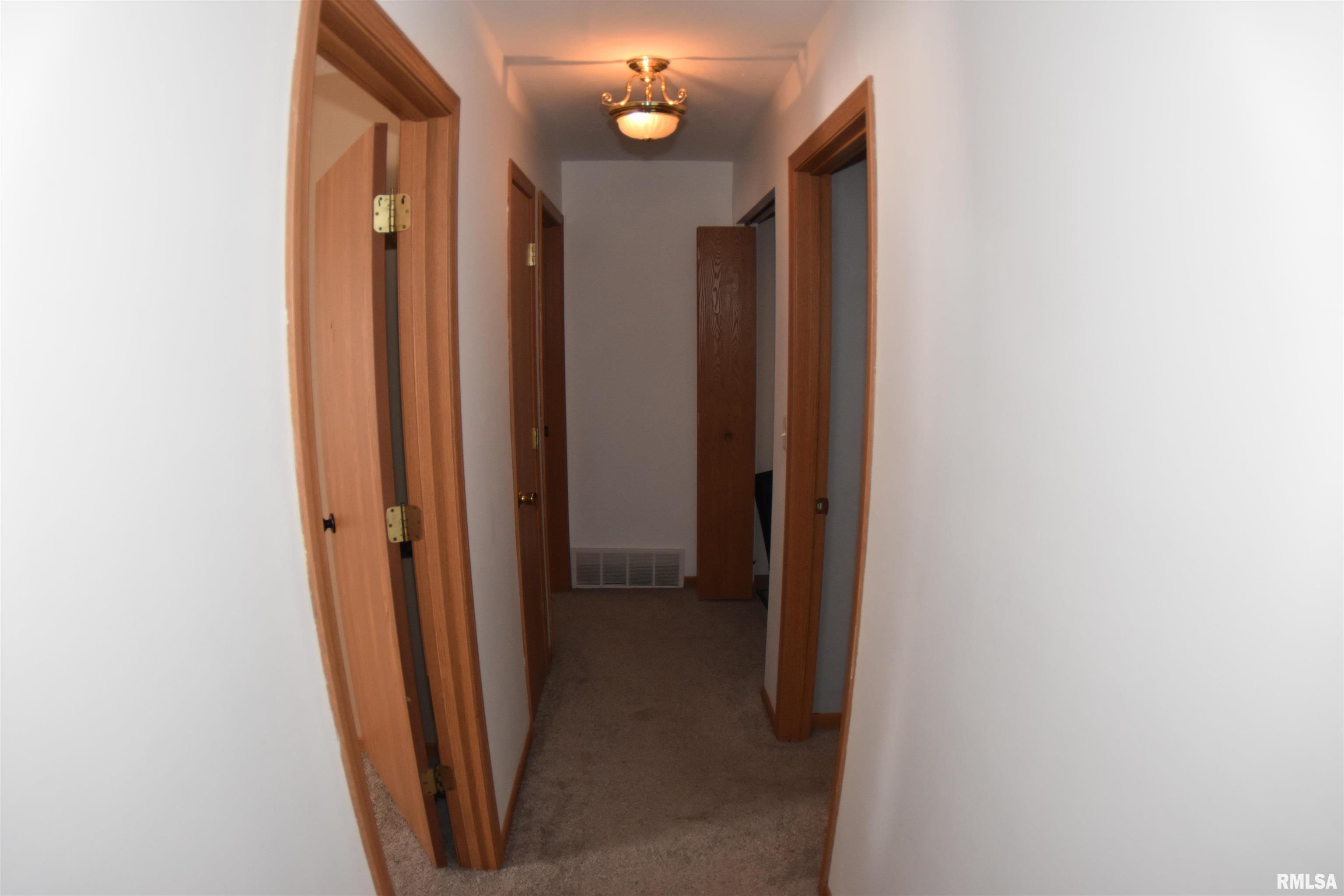 2867 York Road Springfield, IL 62703 - Photo 35 of 57