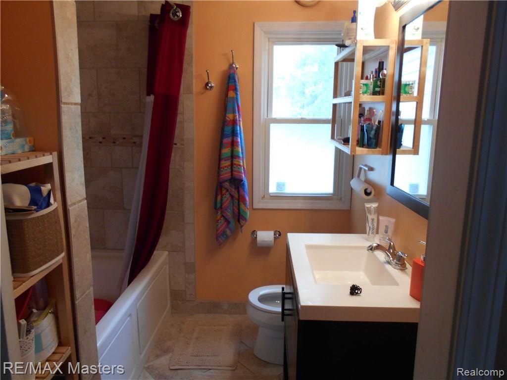 37558 Tyler Road Romulus, MI 48174 - Photo 16 of 19