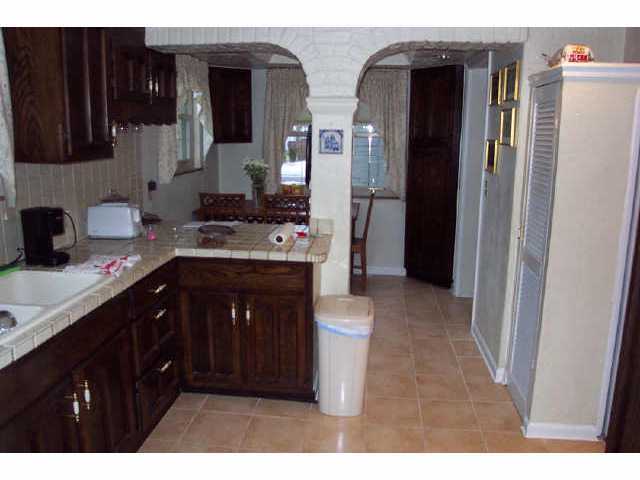 884 South Remington Road Columbus, OH 43209 - Photo 5 of 9