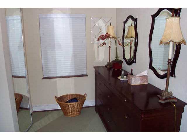 884 South Remington Road Columbus, OH 43209 - Photo 8 of 9